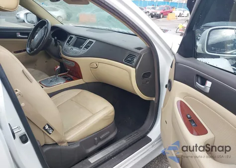 2013 Hyundai Genesis 3.8 z USA, uszkodzony, nr VIN KMHGC4DD3DU247758